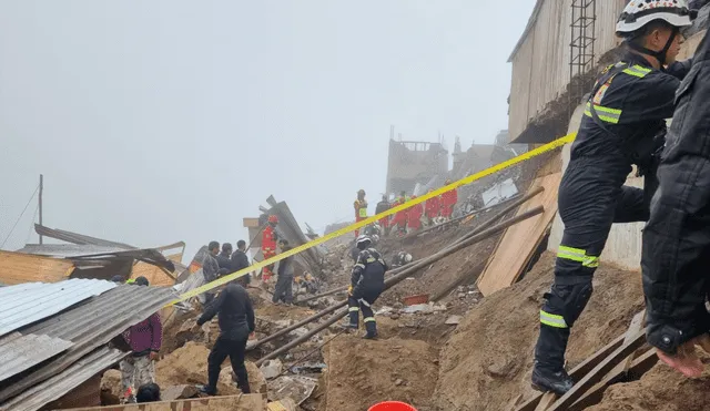 Una casa se derrumbó cerca al lugar donde continúa la búsqueda del menor. Foto: La República/Rosario Rojas