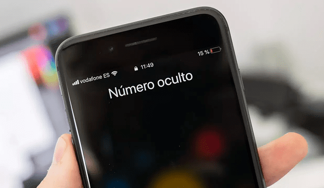 El procedimiento para activar la función que permite llamar con número oculto es diferente en iPhone y Android. Foto: Xataka