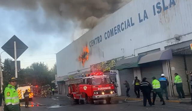 Incendio fue controlado. Foto: Revista Prende y Apaga/ Facebook    Video: Los Protagonistas AQP