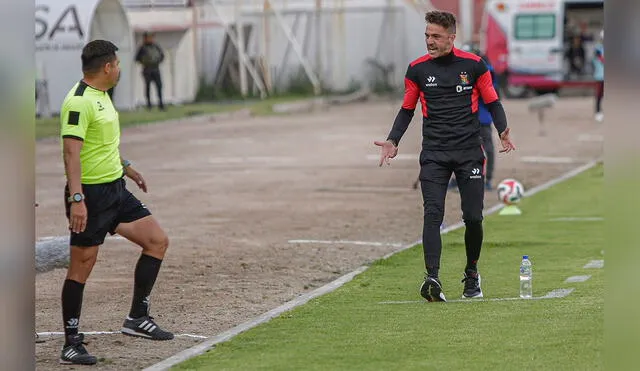 Mal. Soso se la pasó reprochando a los árbitros durante todo el partido ante Huancayo.