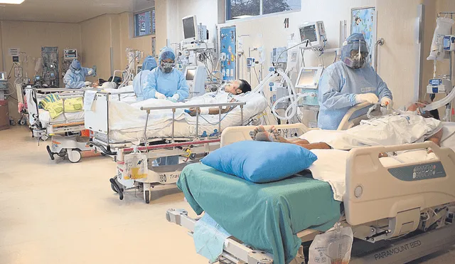 Alerta. Los hospitales siguen recibiendo pacientes con COVID-19. La cifra crece lentamente. Foto: La República