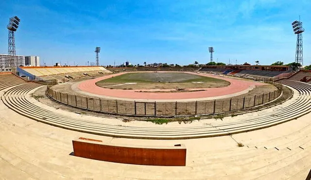 Estadio Elías Aguirre luce en abandono. Foto: Andina