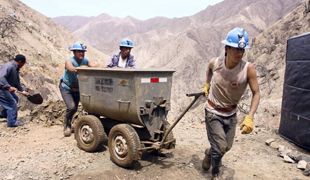 Créditos incluyen también a pequeños mineros y en vías de formalizarse Foto: Andina