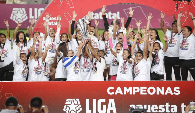 Además de ser campeón, Universitario batió el récord de asistencia para un partido de fútbol femenino en Sudamérica. Foto: Antonio Melgarejo/GLR