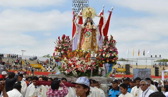 Devotos se preparan para celebrar la festividad de la Virgen de Las Mercedes. Foto: La República