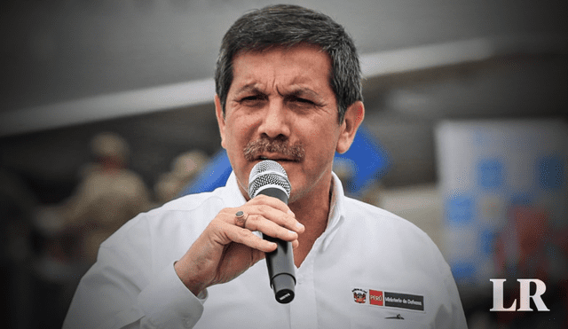 El ministro Jorge Chávez deberá acudir a la Comisión de Defensa el lunes 11 de setiembre. Foto: Andina