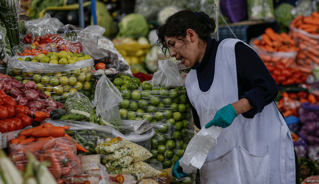 Alza. Los altos precios del limón se deben a la escasa oferta, los campos son afectados por fenómenos climáticos. Foto: La República