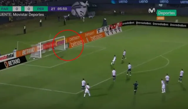 Paolo Guerrero casi anota un golazo de larga distancia ante Paraguay. Foto y video: Movistar Deportes