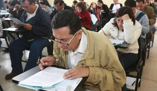 Minedu decidió aumentar el sueldo docente en S/500 para el 2023. Foto: Andina