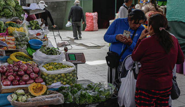 Limón y cebolla continúan con alto precio. Foto: Rodrigo Talavera / La Republica