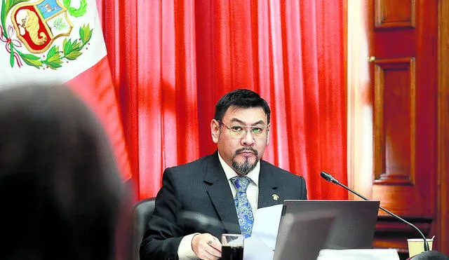 A fines de mayo, Luis Cordero Jon Tay presentó su renuncia a la bancada de Fuerza Popular. Foto: Congreso