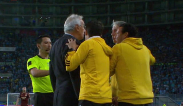 Jorge Fossati y Tiago Nunes casi se van a las manos en pleno partido. Foto: captura/Liga 1 Max