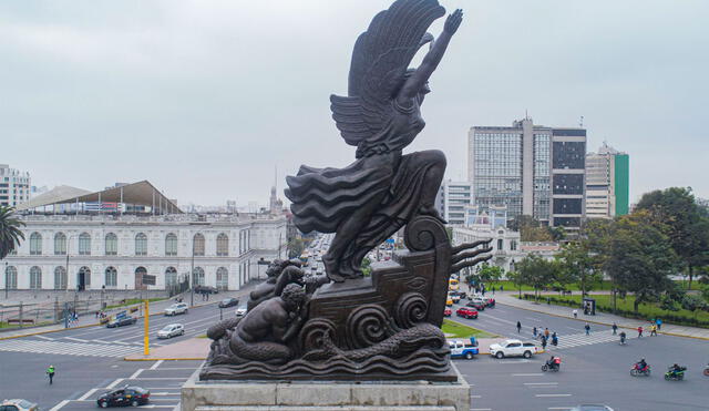 Plaza Grau divide al Centro de Lima de otros distritos. Foto: Municipalidad de Lima