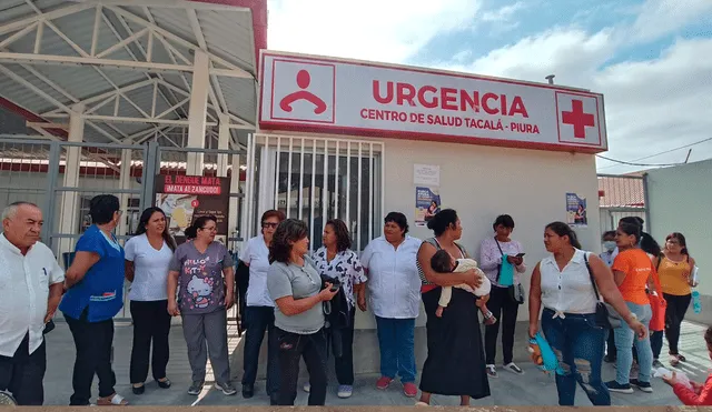 Sin atención. Pacientes esperan solución de huelga en salud. Foto: Maribel Mendo/URPI-LR