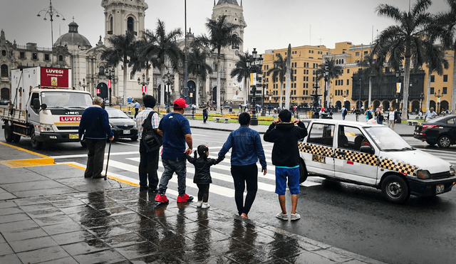 Lloviznas se registran en Lima. Foto: La República