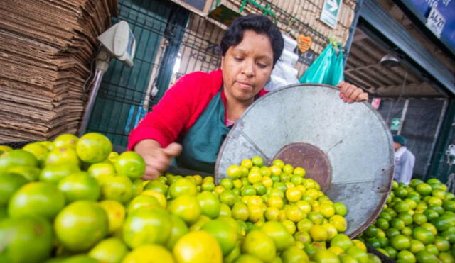 El limón se mantiene por debajo de los 10 soles. Foto: Andina