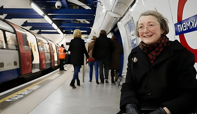 Británica visita todos los días una estación de tren para poder escuchar la voz de su difunto esposo. Foto: JNVisuals
