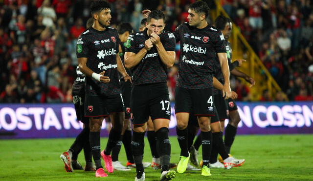 Alajuelense es el único lider de la liga de Costa Rica. Foto: Alajuelense Oficial