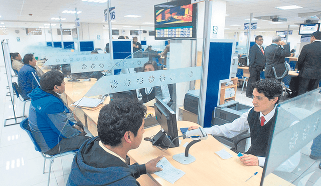 Expectativa. Más de 562.000 trabajadores públicos esperan que se concrete pago del bono. Foto: difusión