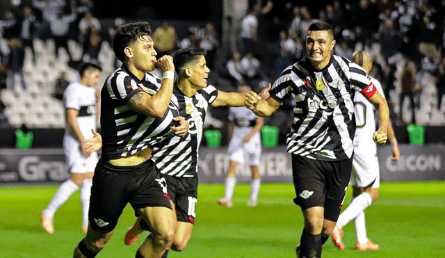 Libertad se mantiene como único líder del Torneo Clausura. Foto: Libertad.