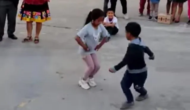 Niños demostraron su habilidad para bailar. Foto y video: Enlace Regional