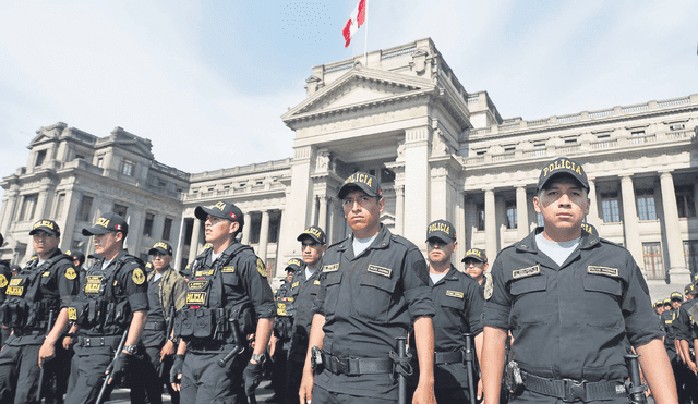 Efectivos policiales requieren de más ayuda para poder resguardar mejor a las personas y combatir a la delincuencia. Foto: difusión