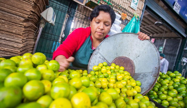 El stock del Limón es de 80% en el Gran Mercado Mayorista de Lima. Foto: Andina