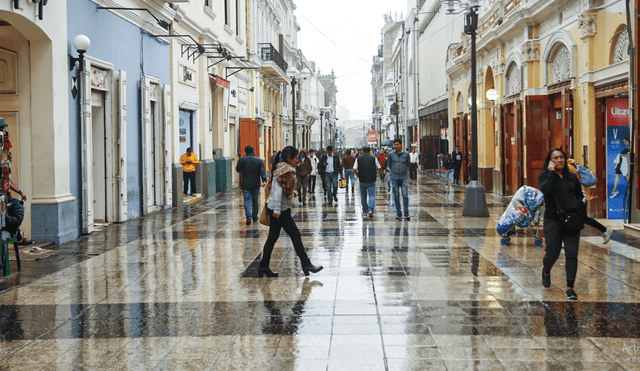 Lloviznas podrían continuar en el mes de octubre. Foto: Andina