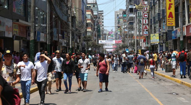 Menor crecimiento arrastrará a 9,8 millones de peruanos a la pobreza monetaria, según el BBVA Research. Foto: difusión