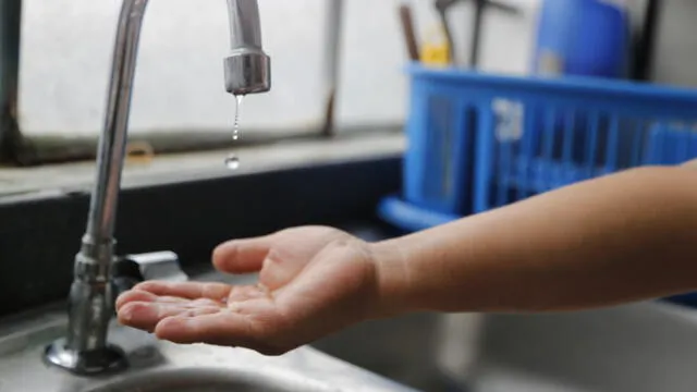 El servicio de agua se restablecerá progresivamente después de los trabajos de empalmes que se realizarán, informó Sedapal. Foto: Mauricio Malca / La República