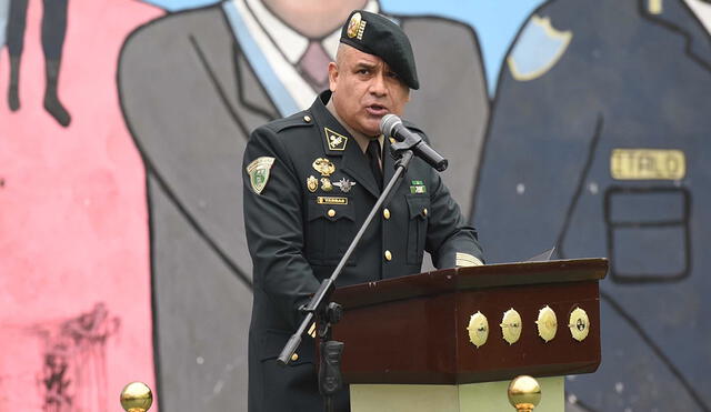 Coronel PNP Francisco Vargas Andonaire fue presentado ante César Acuña para que trabajen en conjunto. Foto: difusión