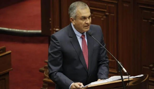 Vicente Romero pidió que todos los peruanos colaboremos con la lucha contra la inseguridad ciudadana. Foto: Antonio Melgarejo/La República – Video: Canal del Congreso