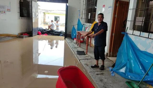 La lluvia que cayó en la región afectó a catorce centros de salud y dos hospitales de Lambayeque. Foto: La República