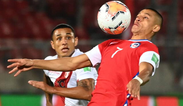 Alexis Sánchez y Yoshimar Yotún estarán presentes en el Perú vs. Chile por las Eliminatorias Sudamericanas 2026. Foto: EFE
