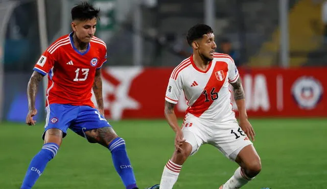 La selección peruana enfrentó a la chilena en Santiago por las Eliminatorias. Foto: EFE