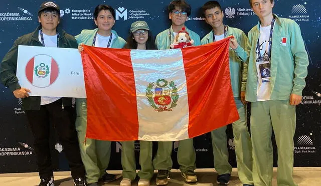 Los alumnos también trajeron una mención honrosa y una medalla de plata cuando acudieron a Polonia. Foto: Comisión de la Olimpiada Peruana de Astronomía y Astronáutica