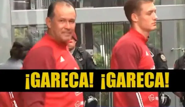 El entrenador de la selección peruana vivió un curioso momento a la salida del hotel de concentración. Foto: captura/Fútbol en América