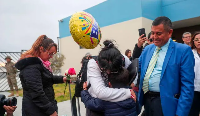 Otros ciudadanos peruanos llegaron a territorio nacional por sus propios medios. Foto: Andina