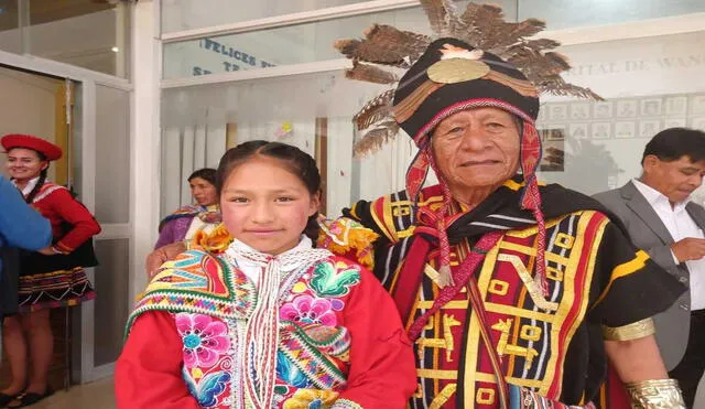 Ambos artistas cusqueños destacan la maravilla de su cultura incaica. Foto: Luis Álvarez/La República
