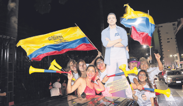 Singular campaña. Uno de los éxitos de su campaña fue la imagen de tamaño natural del candidato, que ganó popularidad. Foto: EFE