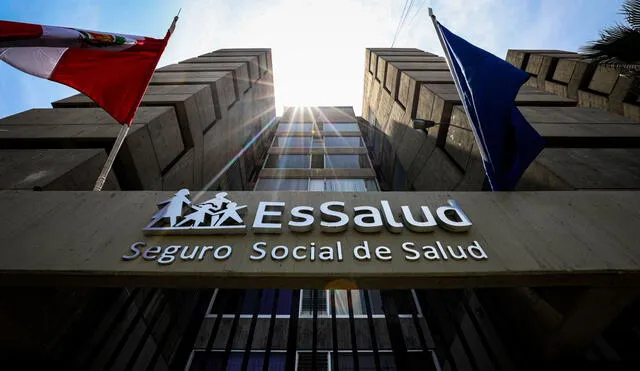 Los egresos de EsSalud habrían aumentado en los últimos años. Foto: Andina