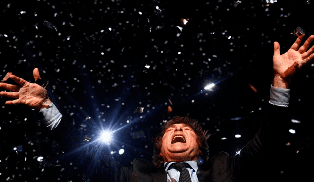 Javier Milei cerró su campaña presidencial este miércoles 18 de octubre. El candidato de La Libertad Avanza invitó a los argentinos a acudir a las urnas este domingo. Foto: Matias Baglietto