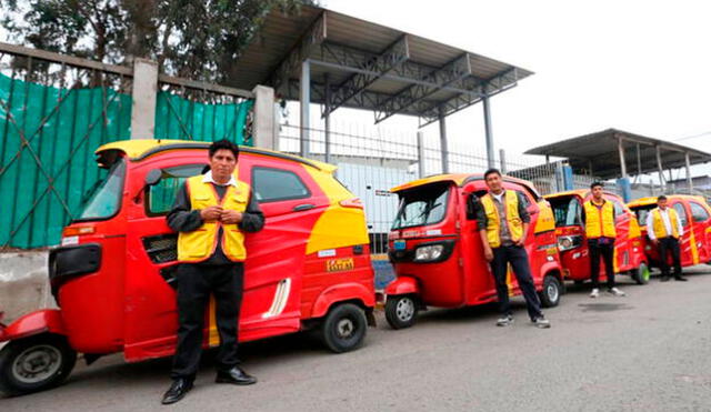 Mototaxistas de diversos distritos recibirán una autorización para conducir por 10 años. Foto: Municipalidad de SJL