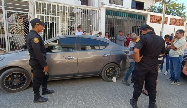 Policía encontró los impactos de bala y casquillos. Foto: Maribel Mendo/URPI-LR
