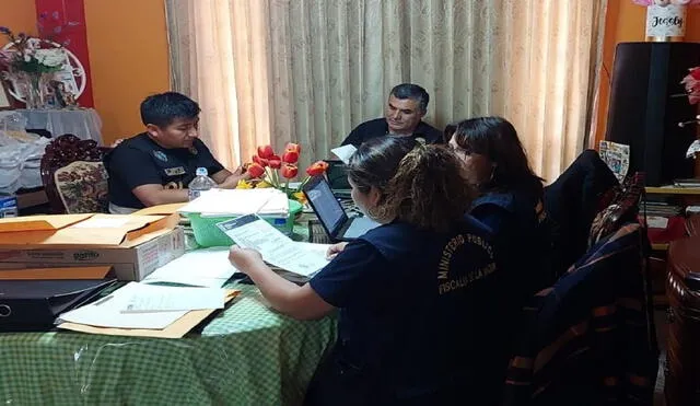Ministerio Público entró a las viviendas de los docentes donde se incautó una serie de pruebas y bienes.  Foto: La República