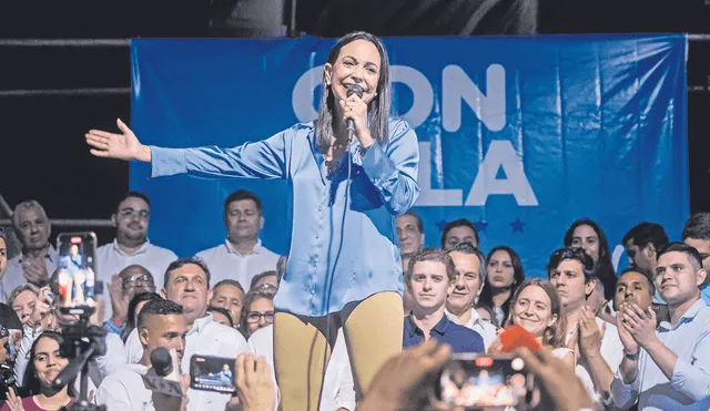 Sigue en campaña. La opositora María Corina Machado logró una aplastante victoria. Foto: EFE