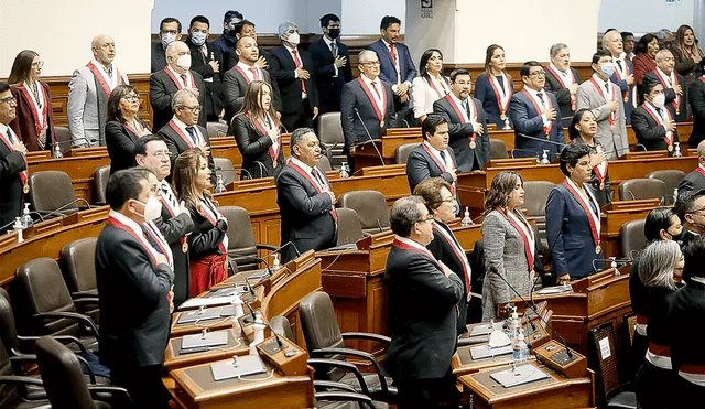 Contrarreforma. Legisladores se oponen a que la ciudadanía pueda participar en la definición de las candidaturas en los procesos de elecciones primarias. Foto: Antonio Melgarejo/La República