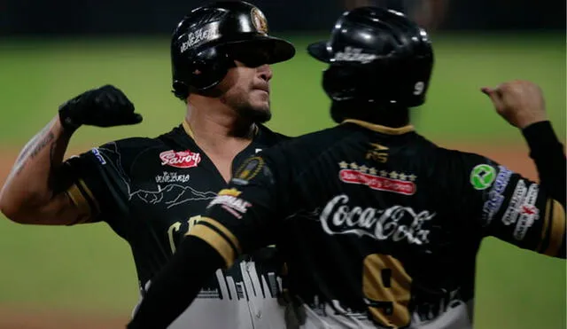 Los Leones del Caracas contaron con el abrumador respaldo de los asistentes al Estadio Universitario. Foto: LVBP