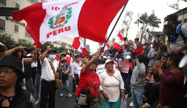 Peruanos expresan sentirse disconformes con en Gobierno, según encuesta del IEP. Foto: Sport