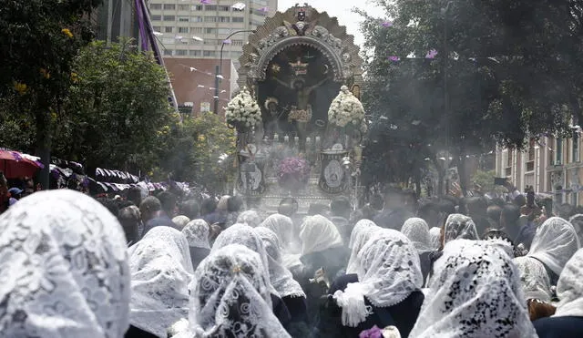 El primer recorrido del Cristo morado fue el pasado sábado 7 de octubre. foto: Marco Cotrina / La República